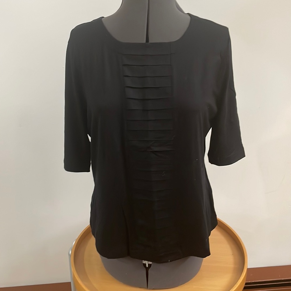 AKRIS PUNTO Mid Sleeve Top with Center Pleats Panel